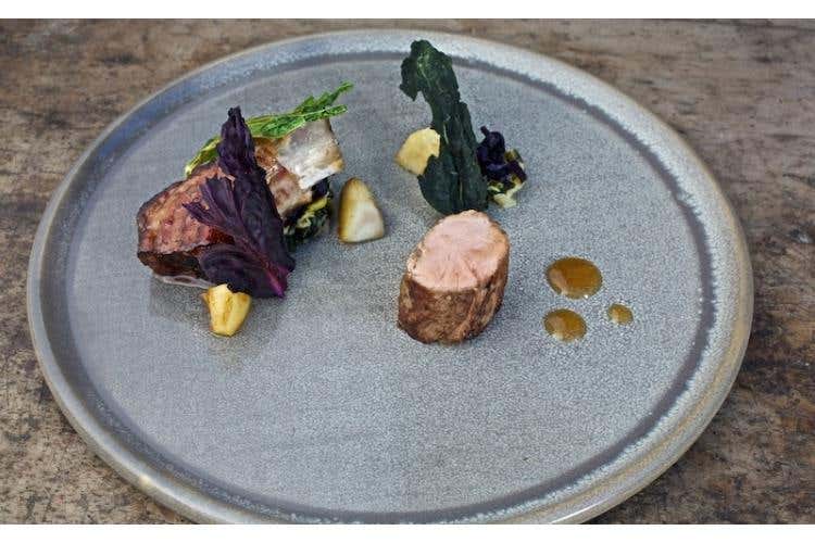 Capocollo e Costina con trilogia di verze (Foto: RedPanda Italia)